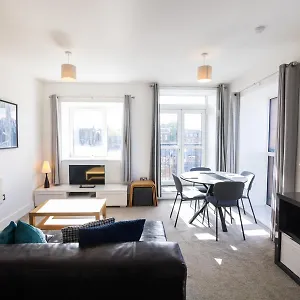  Apartment Entire 1 Bed - No. 45 - Free Parking - The Cosy Collection Ltd United Kingdom